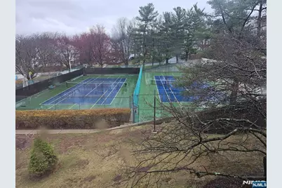 4 Hedgerow Drive, Englewood, NJ 07631 - Photo 12