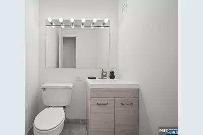 7002 Boulevard E Ph 43A #PH 43A, Guttenberg, NJ 07093 - Photo 26