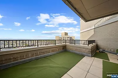 7002 Boulevard E Ph 43A #PH 43A, Guttenberg, NJ 07093 - Photo 12