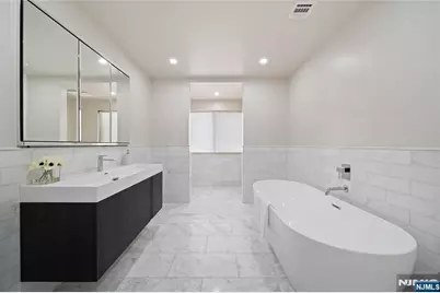 1110 River Road 102 #102, Edgewater, NJ 07020 - Photo 14