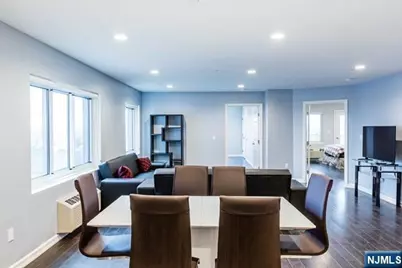 411 E Brinkerhoff Avenue 112 #112, Palisades Park, NJ 07650 - Photo 8