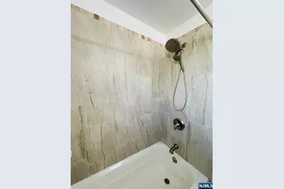 624 Devon Street 2nd Fl #2nd fl, Kearny, NJ 07032 - Photo 6