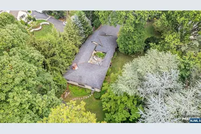 82 Winsor, Glen Ridge, NJ 07028 - Photo 4