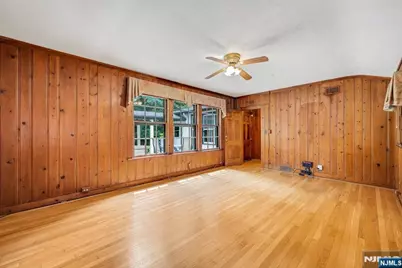 82 Winsor, Glen Ridge, NJ 07028 - Photo 12