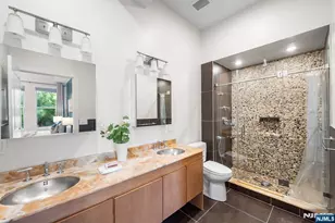 78 Wayne Street 303, Jersey City, NJ 07302 - Photo 18