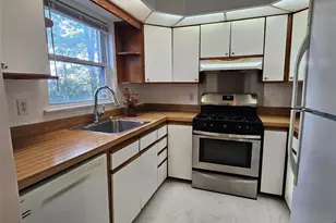 55 Rutgers Pl, River Edge, NJ 07661 - Photo 8