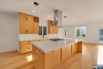 432 Stillwell Avenue A #A, Fort Lee, NJ 07024 - Photo 6