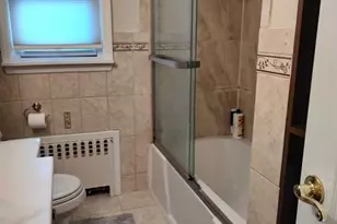 190 Martha Ave, Elmwood Park, NJ 07407 - Photo 24