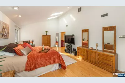 36 Yellow Brick Road, Wayne, NJ 07470 - Photo 18