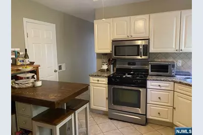 573 Lafayette Avenue 1 #1, Hawthorne, NJ 07506 - Photo 4