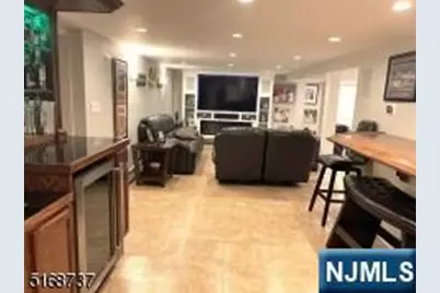 6 Chamberlain Avenue, Little Ferry, NJ 07643 - Photo 12