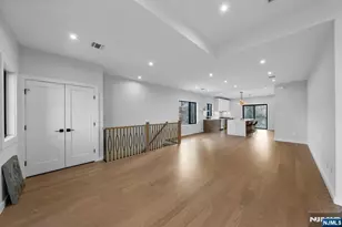 74 Liberty Pl, Palisades Park, NJ 07650 - Photo 28
