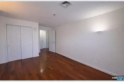 65 Fairview Street 3C #3C, Palisades Park, NJ 07650 - Photo 2
