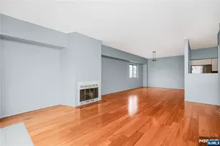 390 Gorge Road 402, Cliffside Park, NJ 07010 - Photo 10