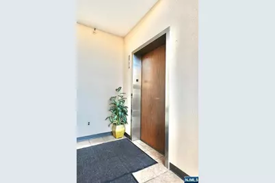 464-470 Valley Brook Avenue 6 #6, Lyndhurst Township, NJ 07071 - Photo 4