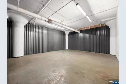 930 Newark Avenue, Jersey City, NJ 07306 - Photo 24