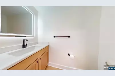 85 Brighton Avenue, East Orange, NJ 07017 - Photo 8