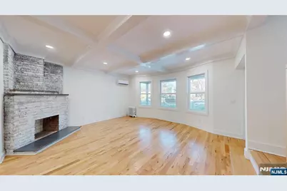 85 Brighton Avenue, East Orange, NJ 07017 - Photo 2