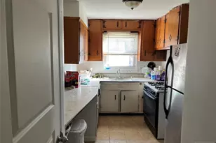 539 Sandra Pl, Teaneck Township, NJ 07666 - Photo 4