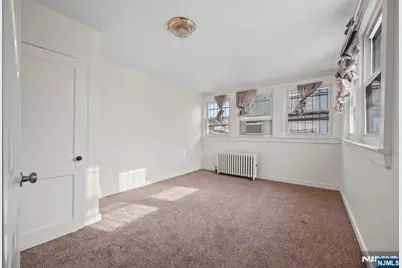 172 Hickory Street, Orange, NJ 07050 - Photo 12