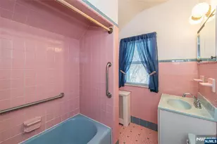 31 Gray St, West Caldwell, NJ 07006 - Photo 14