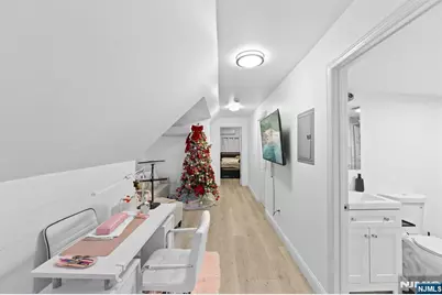 56 Yereance Avenue, Clifton, NJ 07011 - Photo 4