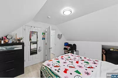 56 Yereance Avenue, Clifton, NJ 07011 - Photo 12