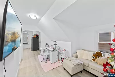 56 Yereance Avenue, Clifton, NJ 07011 - Photo 8