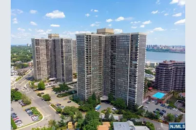 200 Winston Drive 401 #401, Cliffside Park, NJ 07010 - Photo 1
