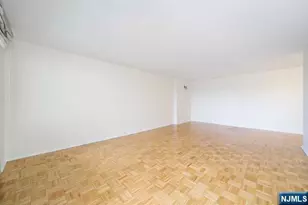 200 Winston Dr 401, Cliffside Park, NJ 07010 - Photo 4