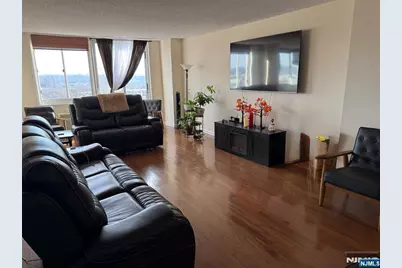 160 Overlook Avenue 11A #11A, Hackensack, NJ 07601 - Photo 1