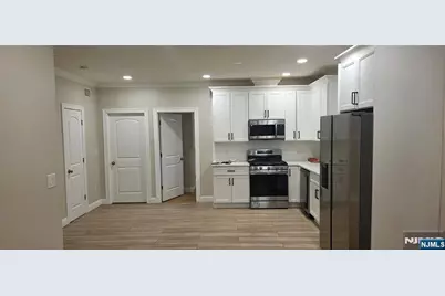 115 Wallington Avenue, Wallington, NJ 07057 - Photo 2