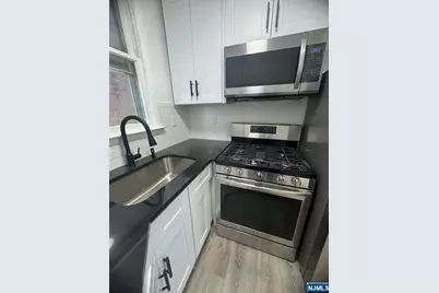 216 Farnham Avenue 2 #2, Lodi, NJ 07644 - Photo 10