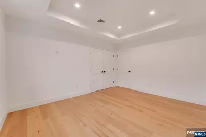 432 Stillwell Avenue B #B, Fort Lee, NJ 07024 - Photo 18