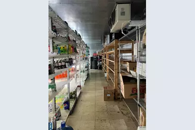 393 S Washington Avenue, Bergenfield, NJ 07621 - Photo 8