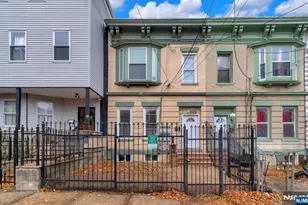 106 Peabody Pl, Newark, NJ 07104 - Photo 2