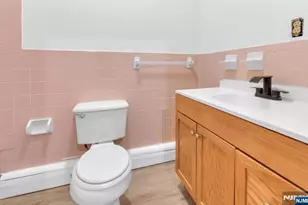 106 Peabody Pl, Newark, NJ 07104 - Photo 6