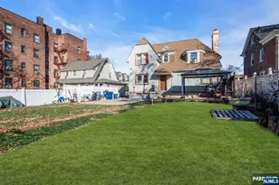 297 Hamilton Pl, Hackensack, NJ 07601 - Photo 14