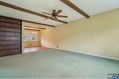 295 Georgian Drive, Paramus, NJ 07652 - Photo 14