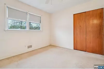 295 Georgian Drive, Paramus, NJ 07652 - Photo 32