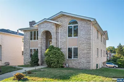 405 Chestnut Street 1 #1, Ridgefield, NJ 07657 - Photo 2