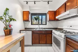 1375 River Road 1K, Edgewater, NJ 07020 - Photo 18