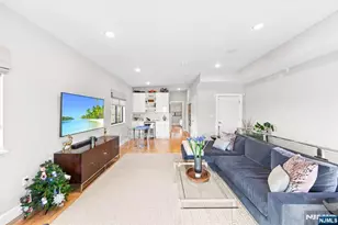 606 Undercliff Ave 1, Edgewater, NJ 07020 - Photo 22