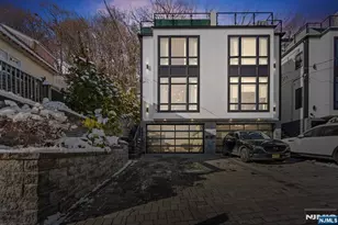 606 Undercliff Ave 1, Edgewater, NJ 07020 - Photo 32