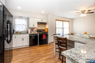 18 Stanford Pl, Wayne, NJ 07470 - Photo 2