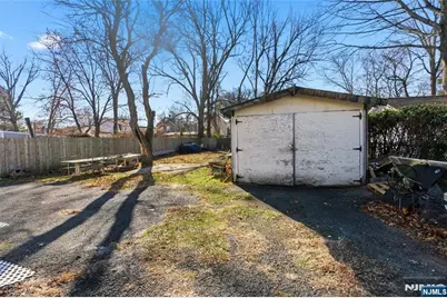 336 W Palisade Avenue, Englewood, NJ 07631 - Photo 22