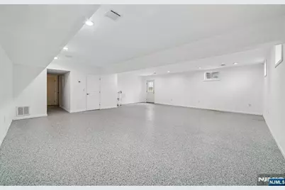 255 Westminster Place, Lodi, NJ 07644 - Photo 40