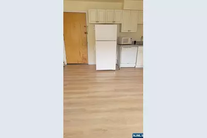 675-681 Joralemon Street C-4 #C-4, Belleville, NJ 07109 - Photo 6
