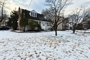 596 Grove St, Ridgewood, NJ 07450 - Photo 2