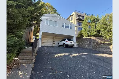 1160 River Road 1 #1, Edgewater, NJ 07020 - Photo 1